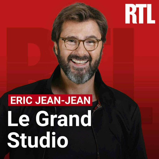 Louane en live dans "Le Grand Studio RTL"