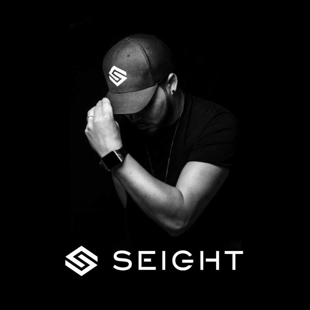 Dj SEIGHT F***IN SHOW